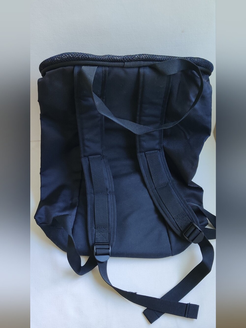 Eddie Bauer Black Mesh Top Backpack Tote, New Condition - Picture 5 of 12